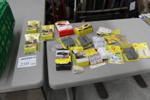 lot 259 image: Lot of Mouse Traps (in package) - Dcon, Tomcat, Victor
