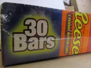 lot 32 image: Hersheys Candy Bars