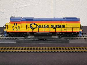 lot 53 image: Pemco HO Scale Chessie System Alco 430 Diesel Engine  No. 3302
