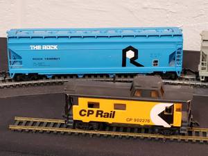 lot 55 image: (3) Very Detailed HO  box Cars & CP Rail Caboose #CP 902276