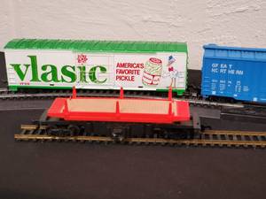 lot 64 image: (3) Detailed HO Train Box Cars & (1) Side Dumping Car