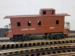 lot 107 image: Lionel O Scale Lionel Lines Caboose #6017