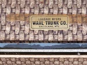 lot 136 image: Vintage Luggage trunk Made by Wahl Trunk Co
