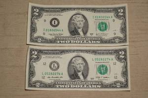 2 US 2 Dollar Bills