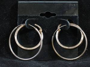 2 Pairs of Hoop Earrings