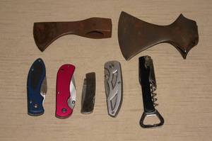 5 Pocket Knives, Axe Heads