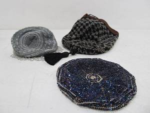 lot 20 image: Vintage 1920s Era Beaded Pouch & 2 Flapper Caps