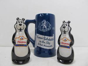 lot 34 image: Vintage HAMMS Bear Salt & Pepper Shakers & Beer Mug
