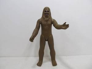 lot 37 image: Large Vintage 1978 Star Wars Chewbacca 15 Action Figure toy