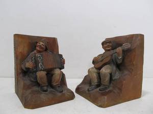 lot 42 image: Set of Vintage Hand Carved Wood German Musician Bookends