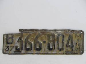 lot 81 image: 1937 Minnesota License Plate
