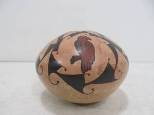 lot 168 image: Vintage Mata Ortiz Decorative Eagle Motif Seed Pot Signed