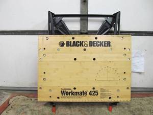 lot 170 image: Black & Decker Workmate 425 Collapsible Work Table