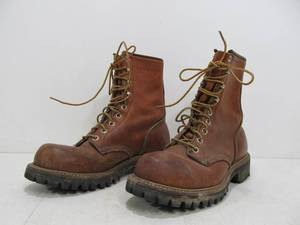 lot 188 image: Nice Pair of Vintage Ladies RED WING Irish Setter Work Books