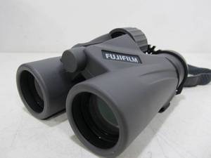 lot 110 image: Fujifilm Offroad 8.32 Binoculars wBox & Case