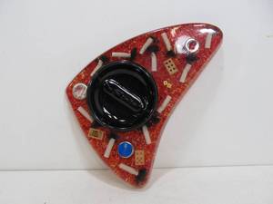 lot 265 image: Mid Century Atomic Lucite Ashtray 