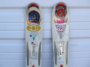 lot 135 image: APACHE RECON Snow Skis