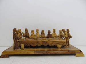 lot 213 image: Large Carved Wood LAST SUPPER Display 