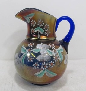 lot 289 image: Large Vintage Hand Painted Carnival Glass Pitcher
