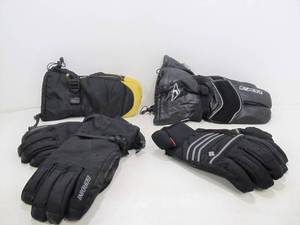 lot 299 image: Nice Group of 4 Heavy Duty Pair of Cold Weather Winter Gloves