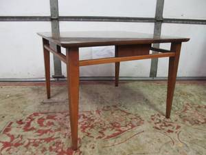 lot 303 image: Vintage Mid Century LANE Coffee Table