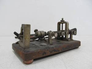 lot 320 image: Antique SIMPLEX Railroad Telegraph Key