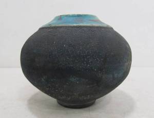 lot 324 image: Nice Looking Signed Dated Studio Art Pottery Vase