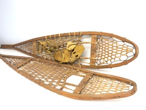 lot 8 image: Old Vintage TORPEDO 10X-56B Wooden Snowshoes