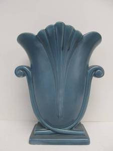 lot 342 image: Large Mid Century RED WING Scrolled Art Pottery Vase