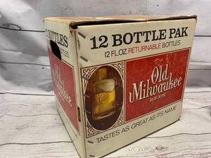 lot 6 image: Empty 12 Pack Of Old Milwaukee From 1976