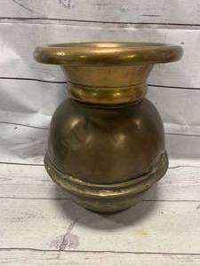 lot 13 image: Antique Brass Spittoon approx 6 Pounds11Tall