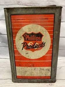 lot 23 image: Very Rare 1920s Phillips 66 Gas Can 5Gallon