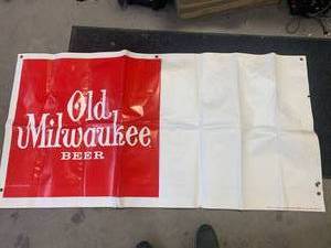 lot 72 image: Old Milwaukee Beer 1979 Banner 3 x 6