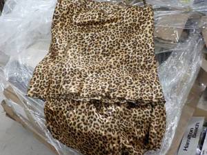 Leopold Print PJs size M...