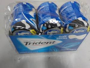 6 Bottles of 50 Sticks each Trident...