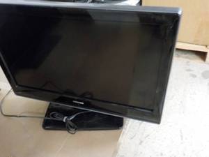 31 Toshiba TV Powers On...