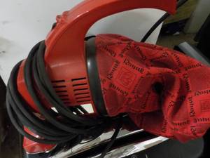 Dirt Devil Hand Held Vacuum Powers...