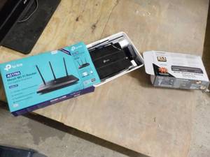 Mesh WIFI Router and Laconic Conver...