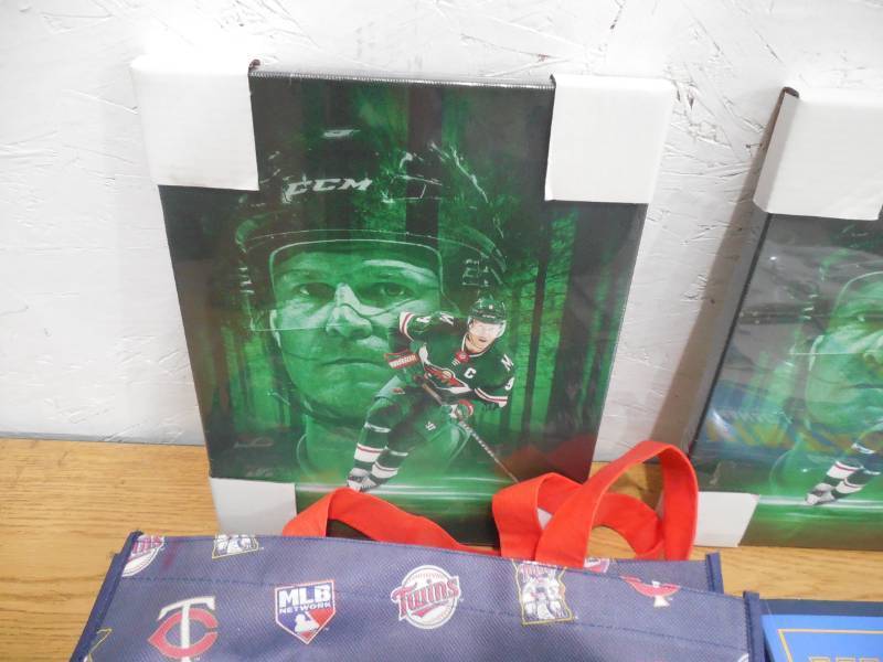 lot 150 image: Lot Of Assorted Sports Collectibles LK
