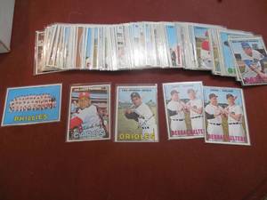 lot 4 image: (75) 1967 Topps Baseball Card Lot Excellent to Near Mint - Stars And HOFers Included
