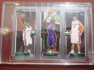 lot 17 image: 2003 Topps M3 Lebron James Rookie Card #111