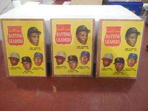lot 29 image: (3) 1962 Topps NL Batting Leaders #52 - Roberto Clemente Good Condition