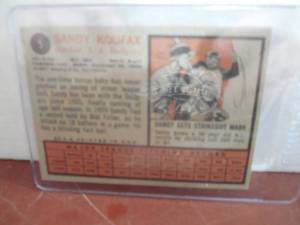 lot 34 image: 1962 Topps Sandy Koufax #5 Good Condition HOFer