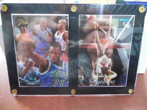 lot 69 image: 1995 Kevin Garnett Flair & Classic Rookies Foil Rookie Cards LK