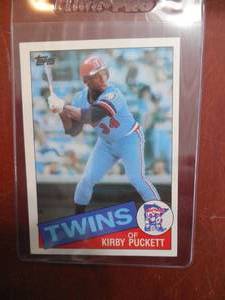 lot 77 image: 1985 Topps Kirby Puckett Rookie Card #536 LK