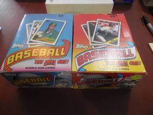 lot 129 image: 1988 & 1989 Topps Wax Boxes (36) Sealed  Packs Per Box LK