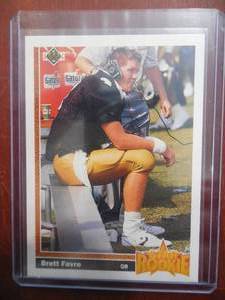 lot 164 image: 1991 Upper Deck Brett Favre Rookie Card #13 LK