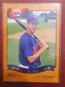 lot 182 image: 2002 Topps Joe Mauer Rookie Card #622 LK