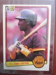 lot 207 image: 1983 Donruss Tony Gwynn Rookie Card #598 LK