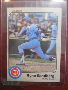 lot 208 image: 1983 Fleer Ryne Sandberg Rookie Card #507 LK